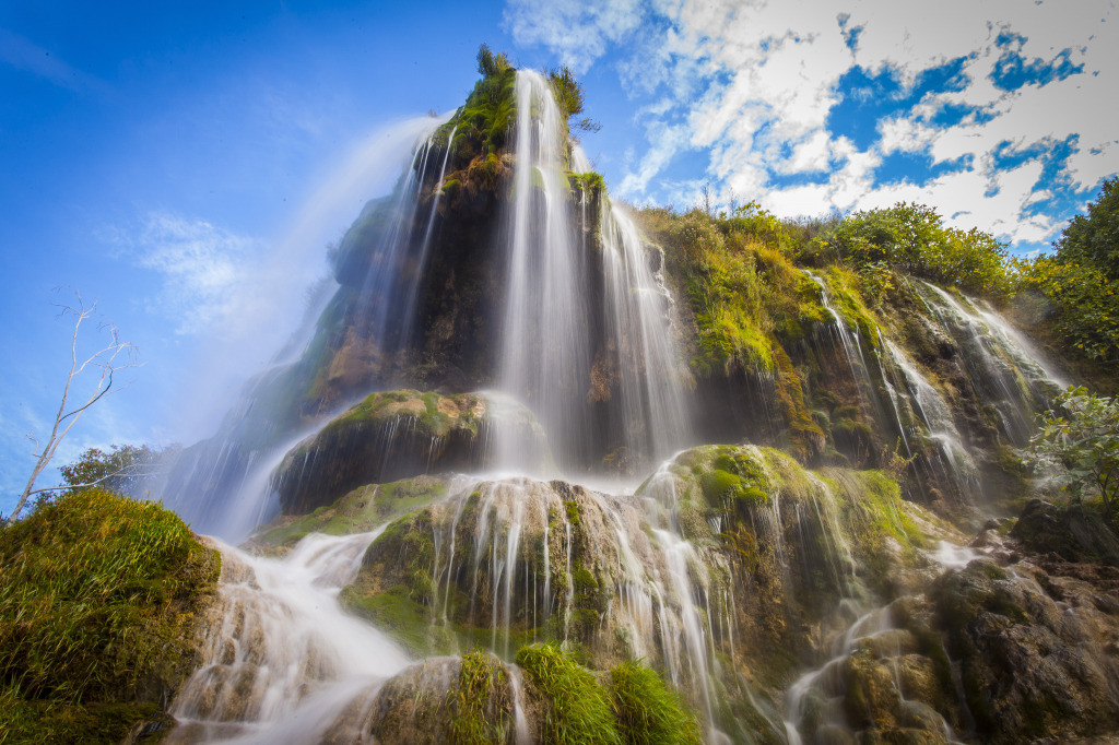 Güney-Wasserfall, Türkei jigsaw puzzle in Wasserfälle puzzles on TheJigsawPuzzles.com