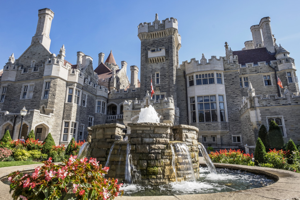 Casa Loma in Toronto, Canada jigsaw puzzle in Waterfalls puzzles on TheJigsawPuzzles.com