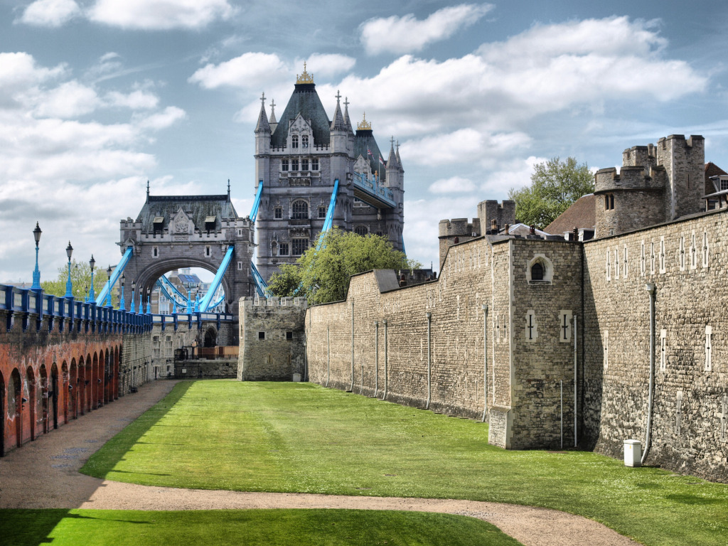 Tower of London jigsaw puzzle in Schlösser puzzles on TheJigsawPuzzles.com