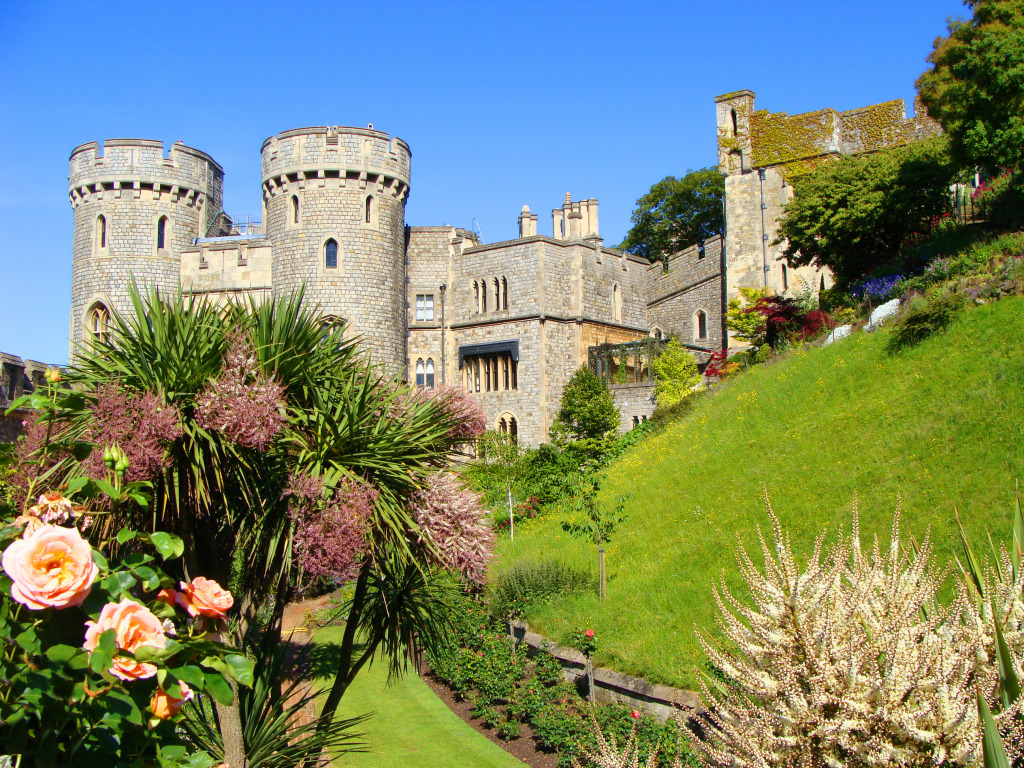Windsor Castle and Gardens jigsaw puzzle in Castles puzzles on TheJigsawPuzzles.com