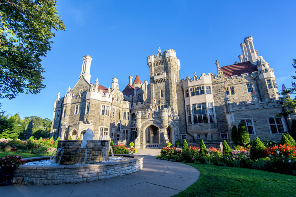 Casa Loma à Toronto, Canada jigsaw puzzle in Châteaux puzzles on TheJigsawPuzzles.com