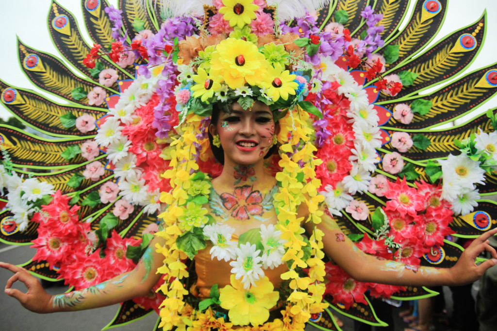 Flower Parade in Indonesia jigsaw puzzle in Flowers puzzles on TheJigsawPuzzles.com