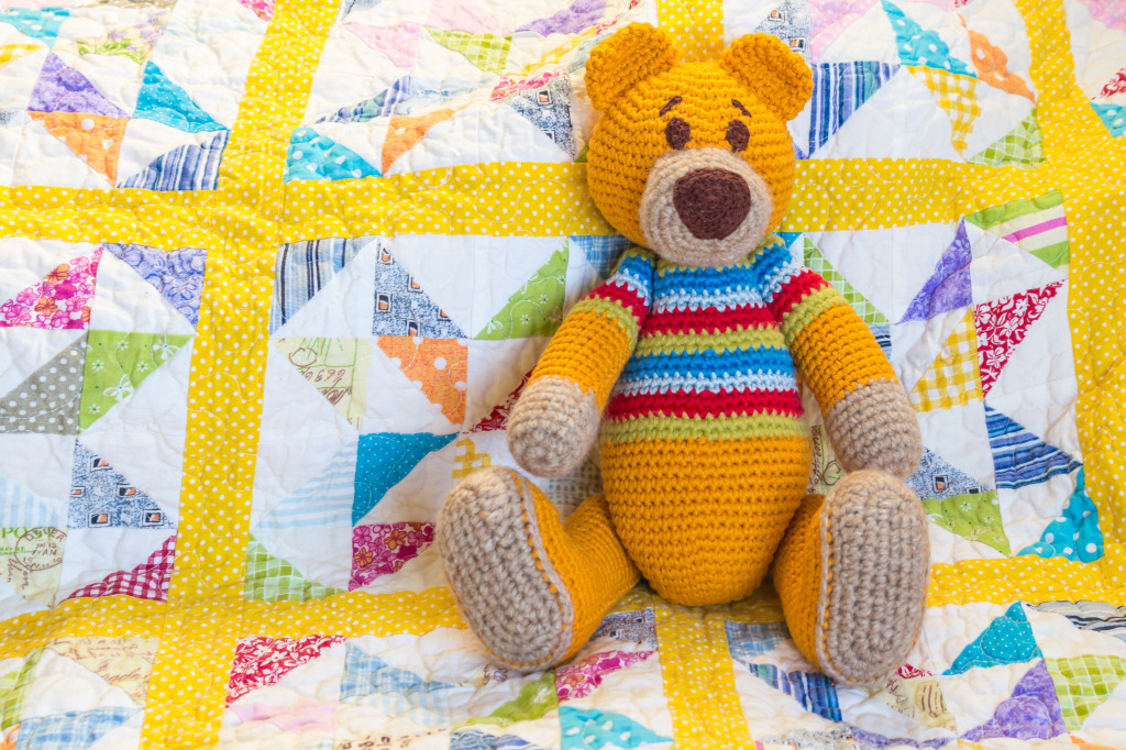 Teddy Bear on a Quilted Duvet Cover jigsaw puzzle in Handmade puzzles on TheJigsawPuzzles.com