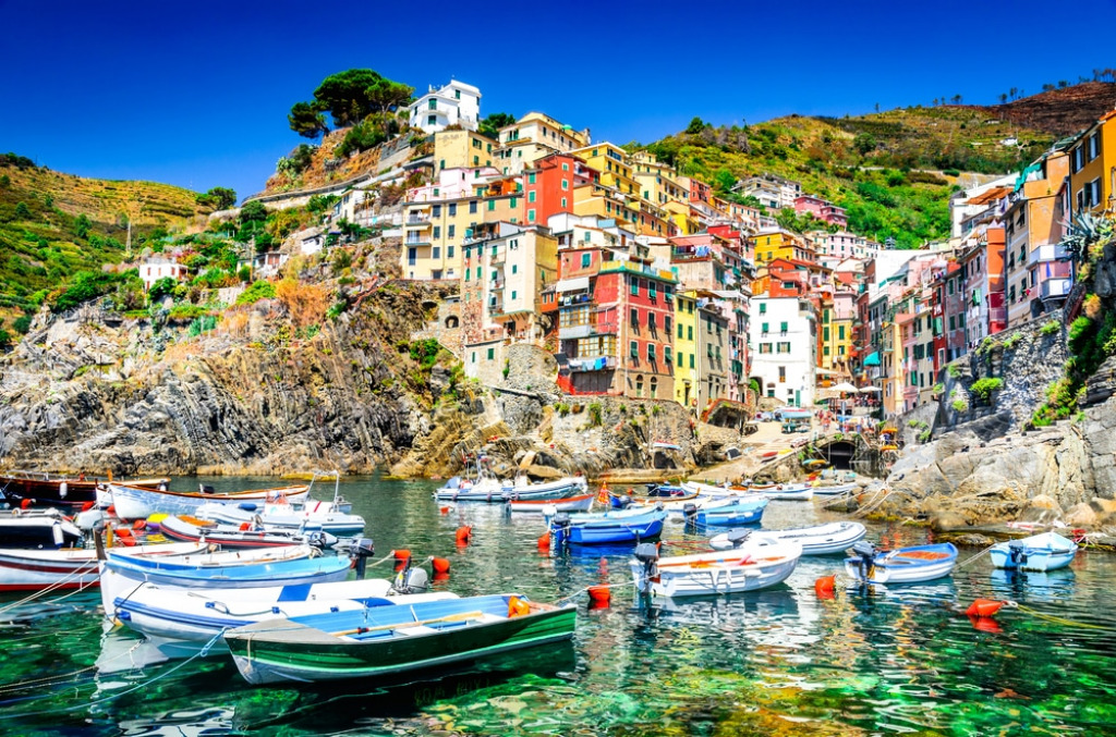 Riomaggiore jigsaw puzzle in Chris Ferne puzzles on TheJigsawPuzzles.com