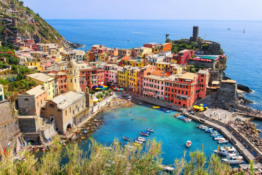 Vernazza jigsaw puzzle in Chris Ferne puzzles on TheJigsawPuzzles.com