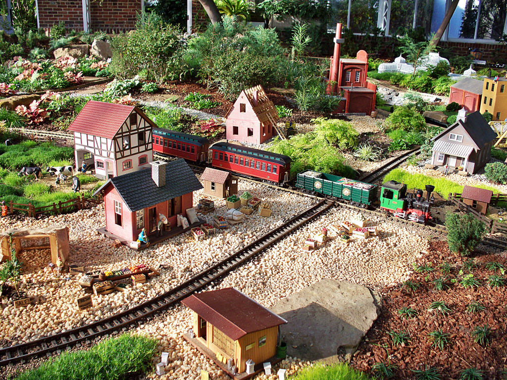 Model Train Set jigsaw puzzle in Puzzle of the Day puzzles on TheJigsawPuzzles.com
