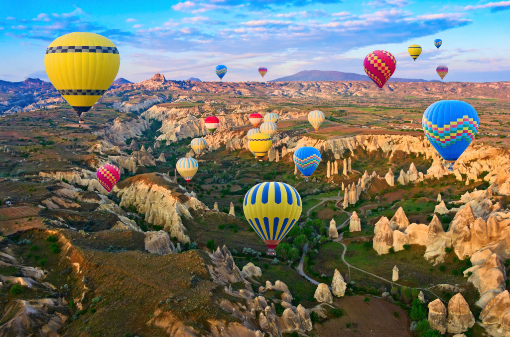 Balões de Ar Quente sobre a Cappadocia, Turquia jigsaw puzzle in Aviação puzzles on TheJigsawPuzzles.com