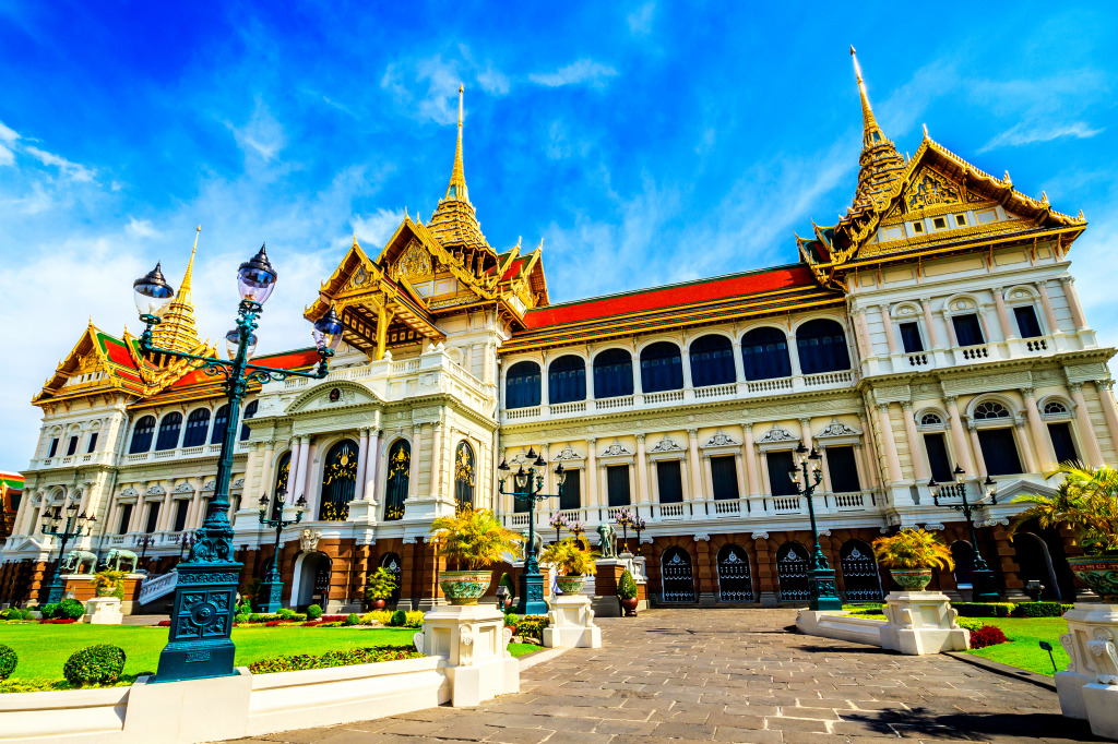 Grande Palácio de Bangkok, Tailândia jigsaw puzzle in Castelos puzzles on TheJigsawPuzzles.com