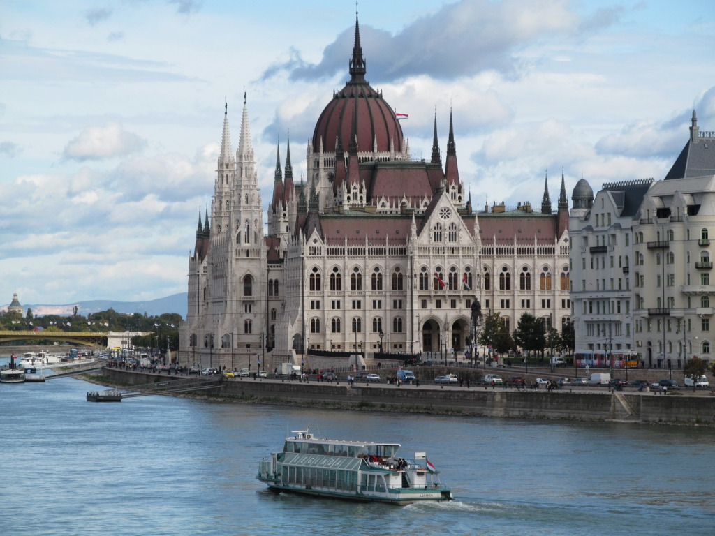Hungarian Parlament jigsaw puzzle in Valentia Fishing puzzles on TheJigsawPuzzles.com