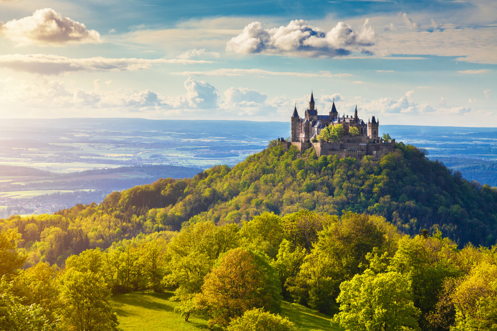 Château de Hohenzollern, Baden-Württemberg, Allemagne jigsaw puzzle in Magnifiques vues puzzles on TheJigsawPuzzles.com