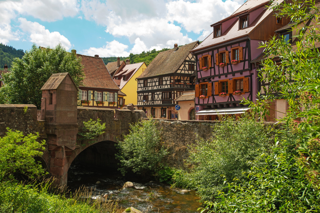 Town of Kaysersberg, Alsace, France jigsaw puzzle in Ponts puzzles on TheJigsawPuzzles.com
