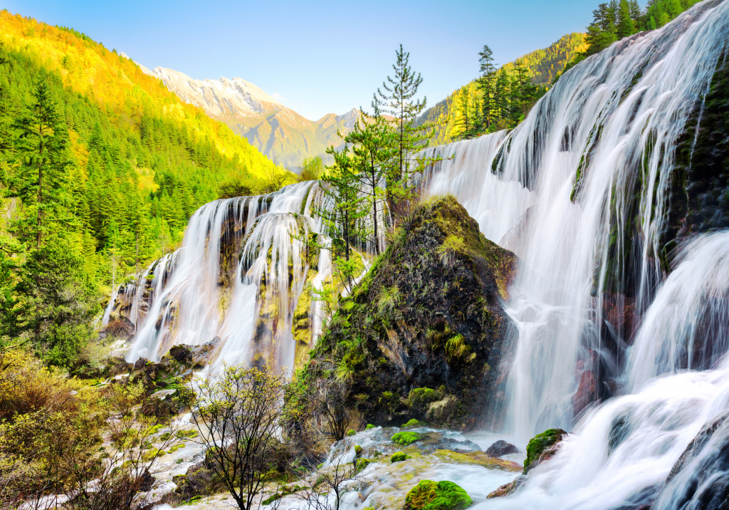 Pearl Shoals Waterfall, China jigsaw puzzle in Waterfalls puzzles on TheJigsawPuzzles.com