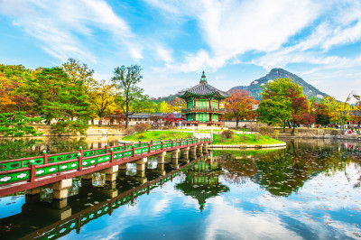 Gyeongbokgung Palace in Seoul, South Korea jigsaw puzzle in Castles ...