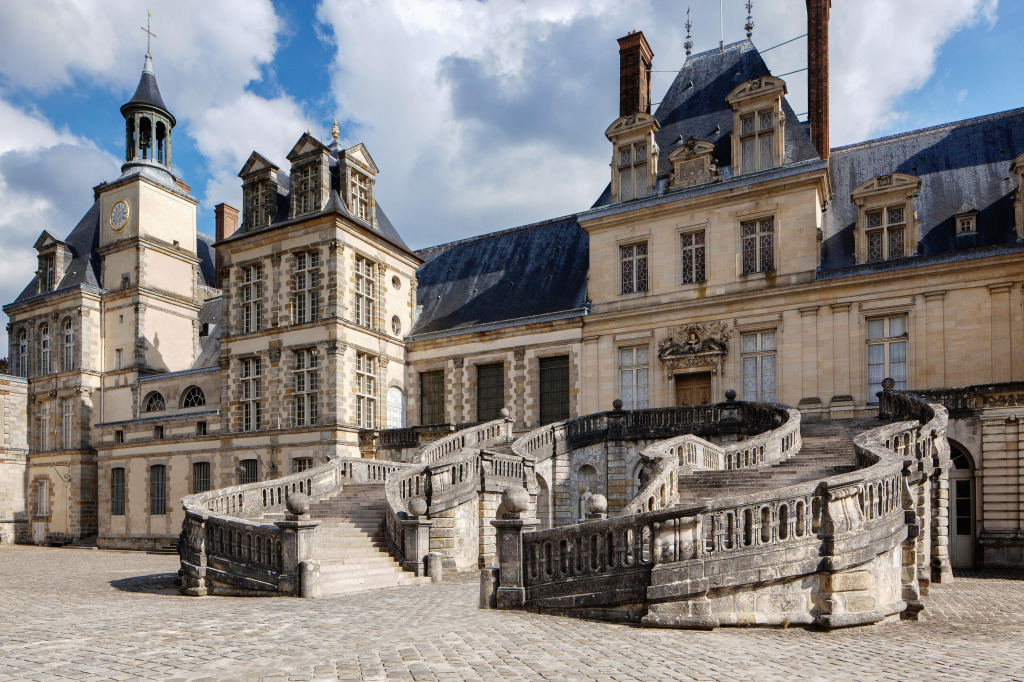 Fontainebleau Palace, France jigsaw puzzle in Châteaux puzzles on TheJigsawPuzzles.com