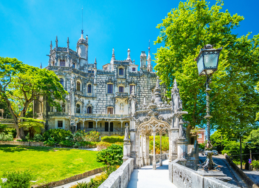 Quinta da Regaleira, Sintra, Portugal jigsaw puzzle in Châteaux puzzles on TheJigsawPuzzles.com