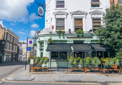 Builder's Arms Pub, Kensington, London jigsaw puzzle in Street View ...