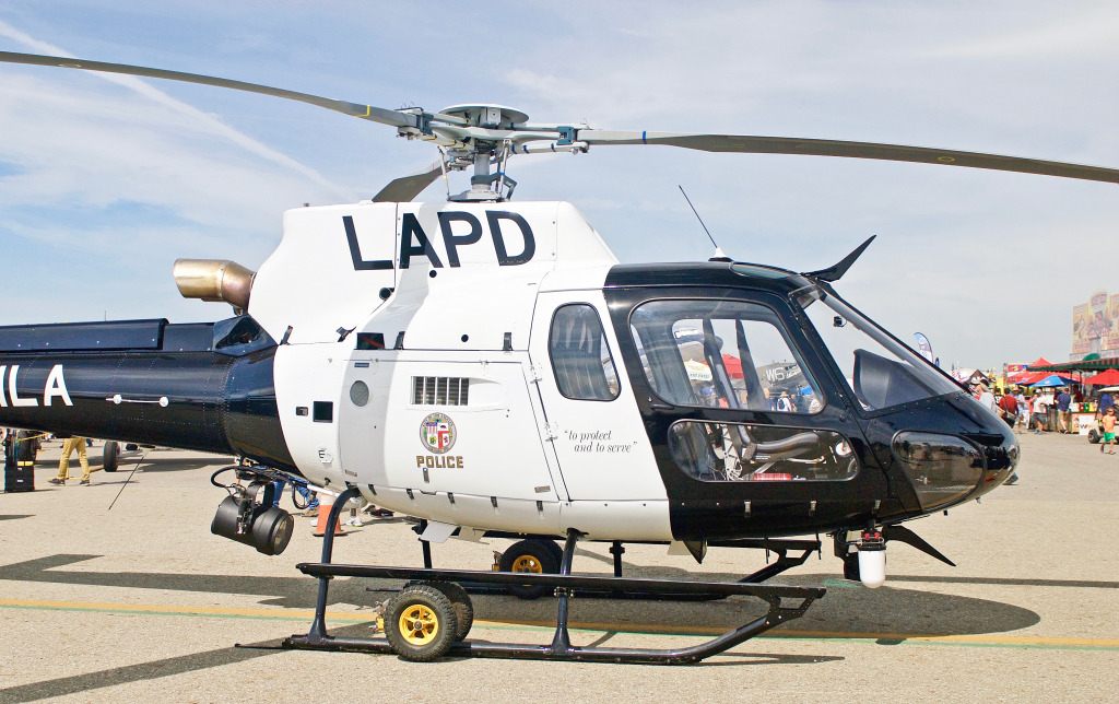 Hubschrauber der Los Angeles Police Department jigsaw puzzle in Luftfahrt puzzles on TheJigsawPuzzles.com