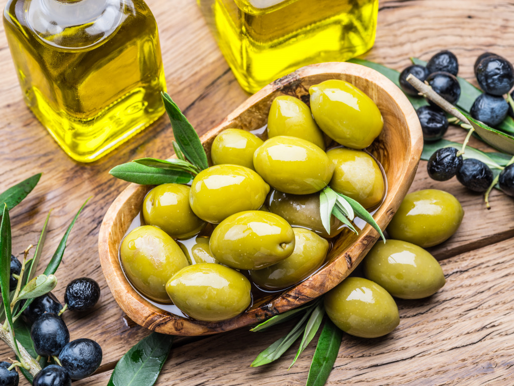 Olives and Olive Oil jigsaw puzzle in Fruits & Veggies puzzles on TheJigsawPuzzles.com