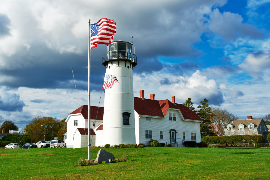 Chatham Lighthouse, Cape Cod, Massachusetts jigsaw puzzle in Great Sightings puzzles on TheJigsawPuzzles.com