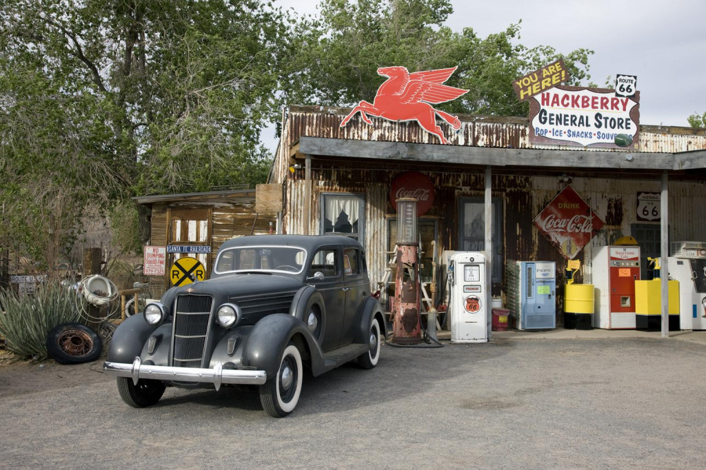 vintage gas station jigsaw puzzle in Lynda Baran puzzles on TheJigsawPuzzles.com
