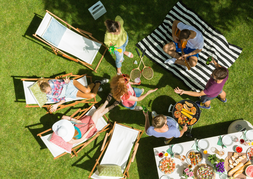 Barbecue with Friends jigsaw puzzle in People puzzles on TheJigsawPuzzles.com