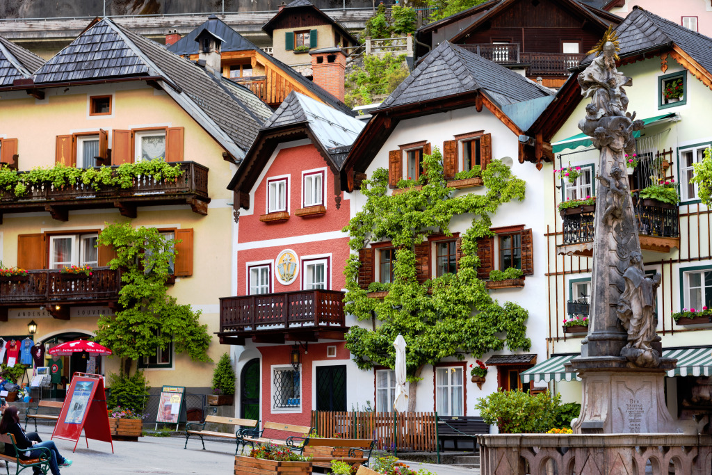 Town Square in Hallstatt, Austria jigsaw puzzle in Street View puzzles on TheJigsawPuzzles.com
