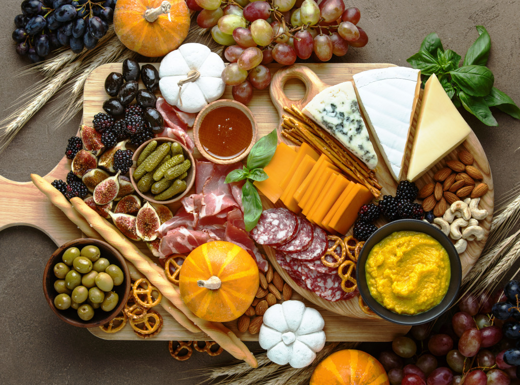Charcuterie Board jigsaw puzzle in Food & Bakery puzzles on TheJigsawPuzzles.com