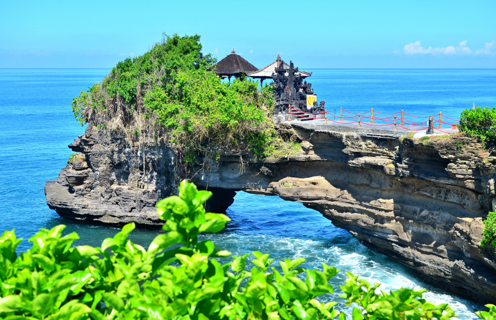 Tanah Lot, Bali, Indonesia jigsaw puzzle in Great Sightings puzzles on TheJigsawPuzzles.com
