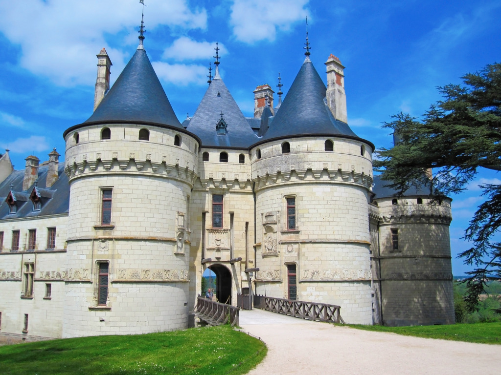Castelo de Chaumont-sur-Loire, França jigsaw puzzle in Castelos puzzles on TheJigsawPuzzles.com