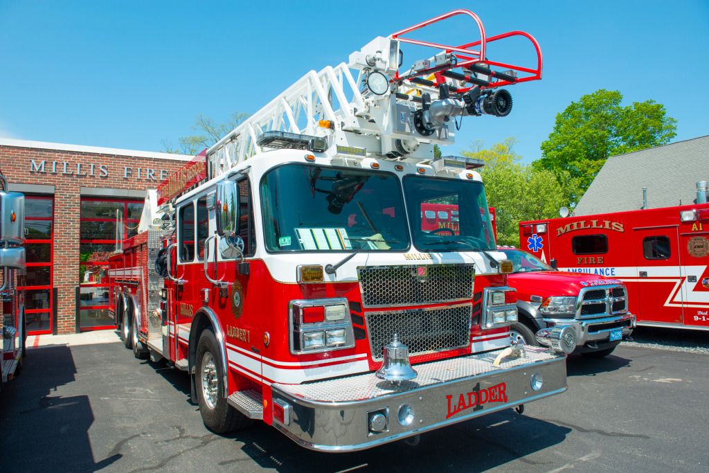 Fire Department in Millis, Massachusetts jigsaw puzzle in Cars & Bikes puzzles on TheJigsawPuzzles.com