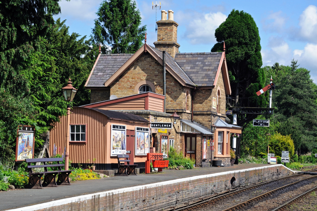 Great Western Railway Station, England jigsaw puzzle in Puzzle of the Day puzzles on TheJigsawPuzzles.com