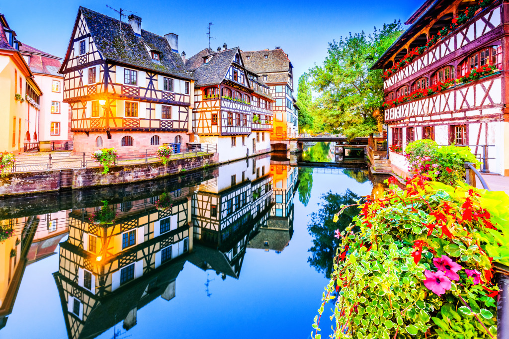 Strasbourg, Alsace, France jigsaw puzzle in Street View puzzles on TheJigsawPuzzles.com