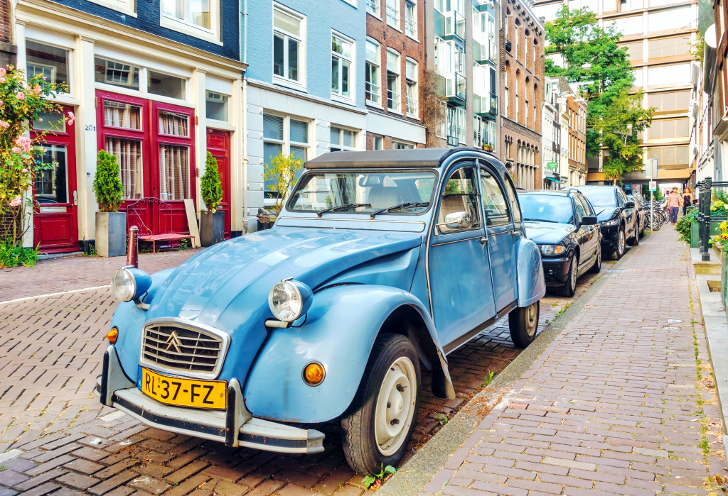 Citroën 2CV in Amsterdam jigsaw puzzle in Cars & Bikes puzzles on TheJigsawPuzzles.com