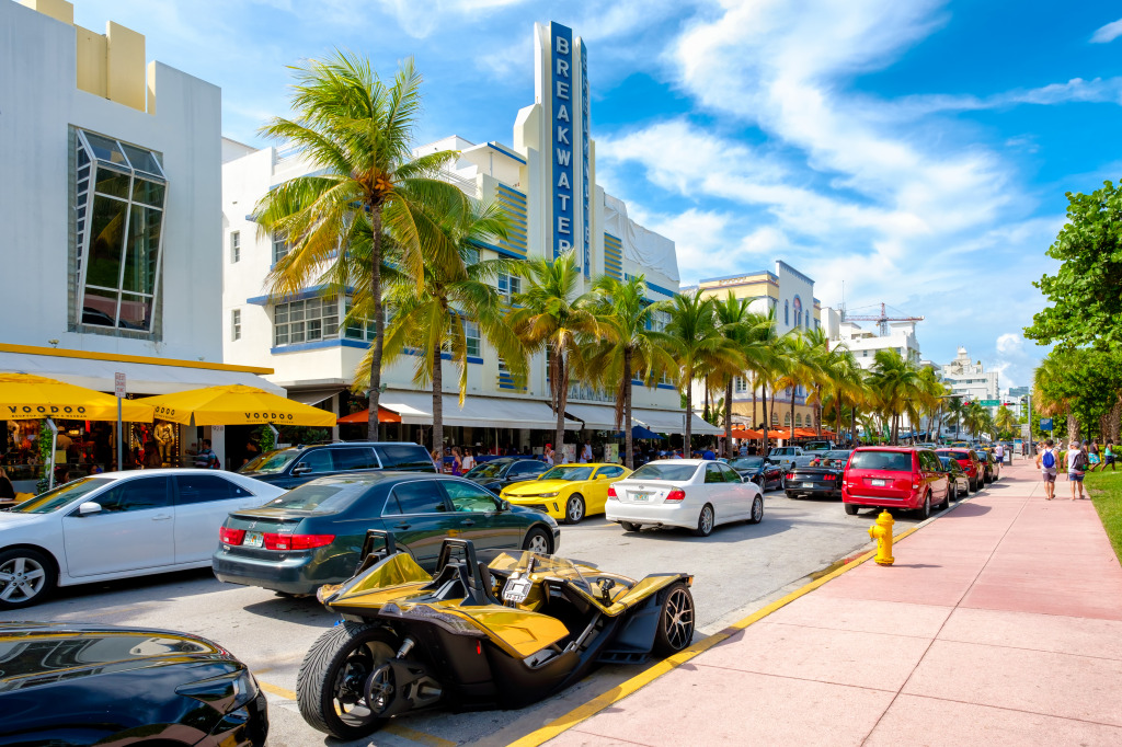 Ocean Drive, Miami Beach jigsaw puzzle in Cars & Bikes puzzles on TheJigsawPuzzles.com