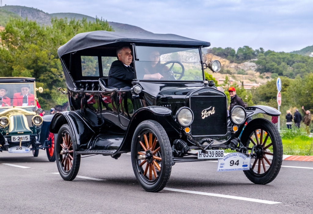 Ford Model T, International Vintage Car Rallye jigsaw puzzle in Cars & Bikes puzzles on TheJigsawPuzzles.com
