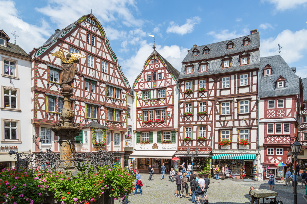 Historic Center of Bernkastel, Germany jigsaw puzzle in Street View puzzles on TheJigsawPuzzles.com