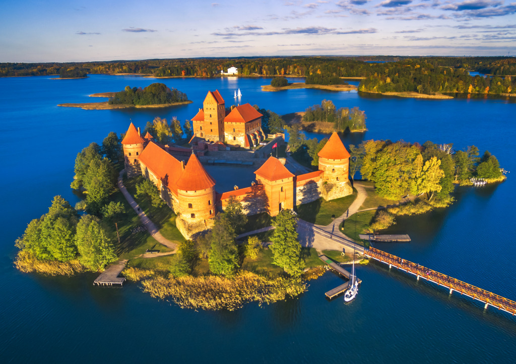 Castelo da Ilha Trakai, Lituânia jigsaw puzzle in Castelos puzzles on TheJigsawPuzzles.com