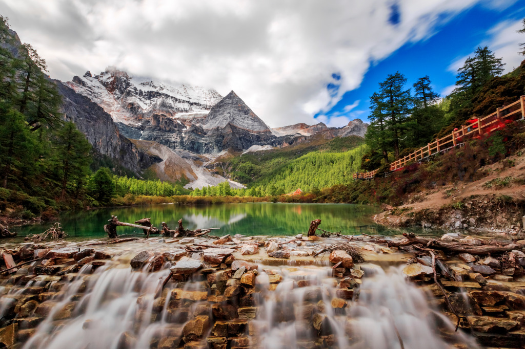 Daocheng Yading, Sichuan, Chine jigsaw puzzle in Chutes d'eau puzzles on TheJigsawPuzzles.com