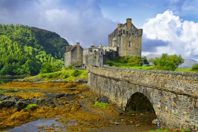 Eilean Donan Castle, Scotland jigsaw puzzle in Castles puzzles on ...