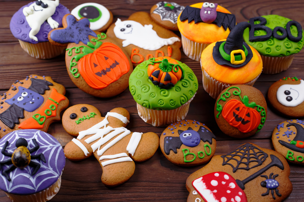 Halloween Kekse und Cupcakes jigsaw puzzle in Makro puzzles on TheJigsawPuzzles.com