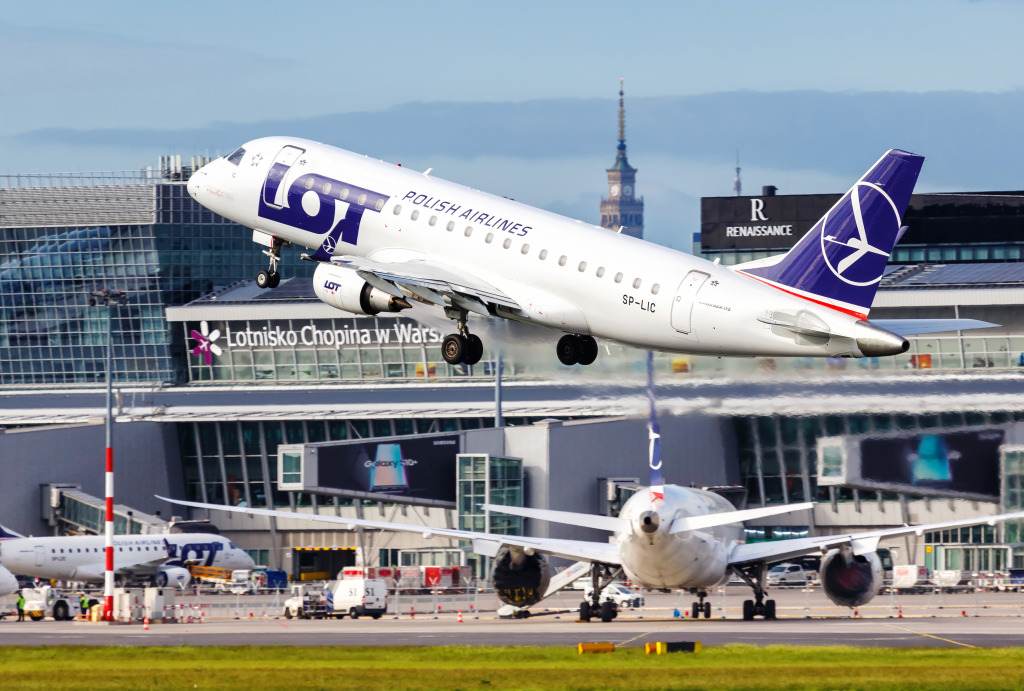 Warsaw Airport, Poland jigsaw puzzle in Aviation puzzles on ...
