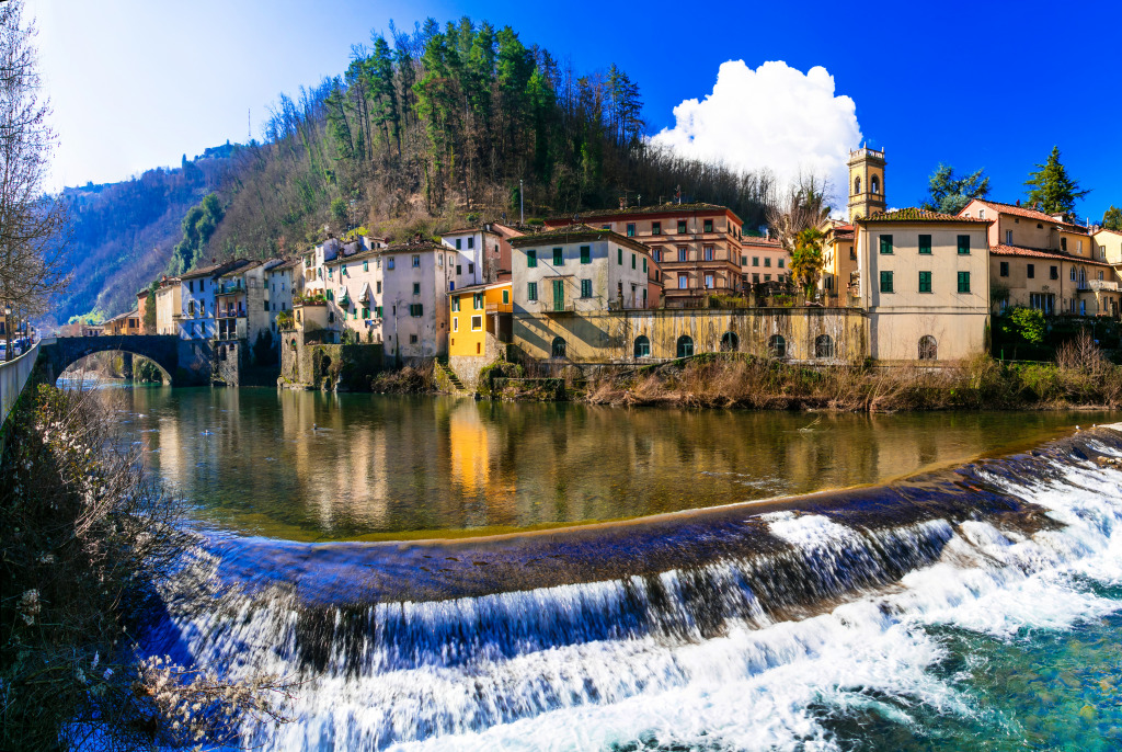 Bagni di Lucca Village, Tuscany, Italy jigsaw puzzle in Chutes d'eau puzzles on TheJigsawPuzzles.com