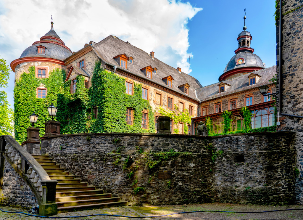Laubach Castle, Germany jigsaw puzzle in Châteaux puzzles on TheJigsawPuzzles.com