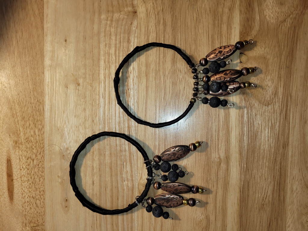 Satin Wrapped Bangles jigsaw puzzle in Carol Stone puzzles on TheJigsawPuzzles.com