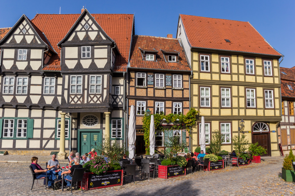 Castle Square in Quedlinburg, Germany jigsaw puzzle in Street View puzzles on TheJigsawPuzzles.com