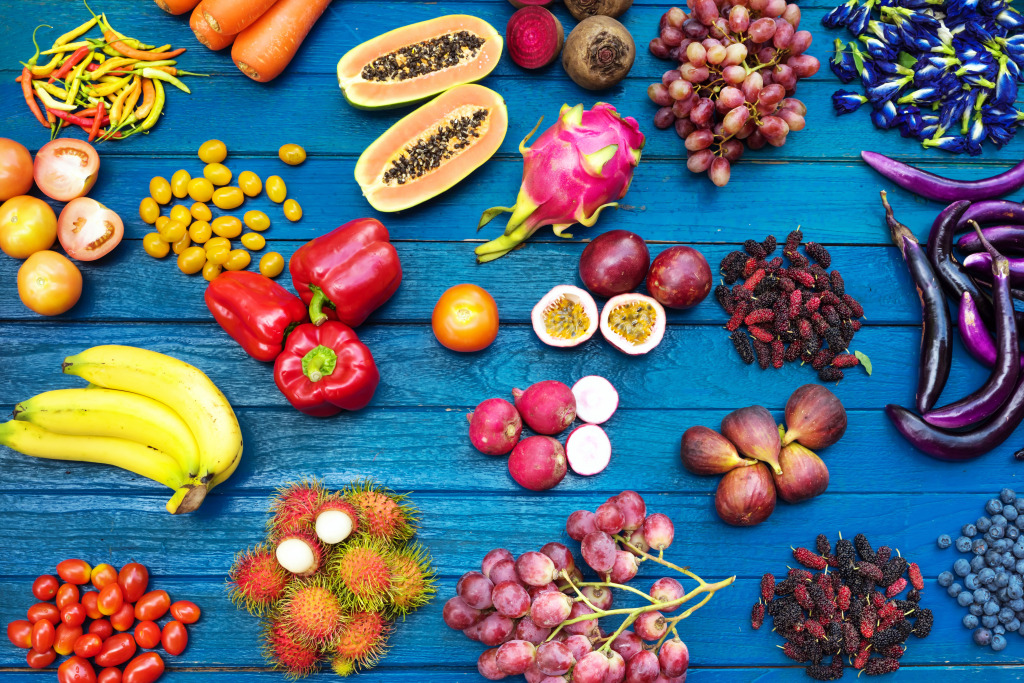 Fresh Fruits and Vegetables jigsaw puzzle in Fruits & Légumes puzzles on TheJigsawPuzzles.com