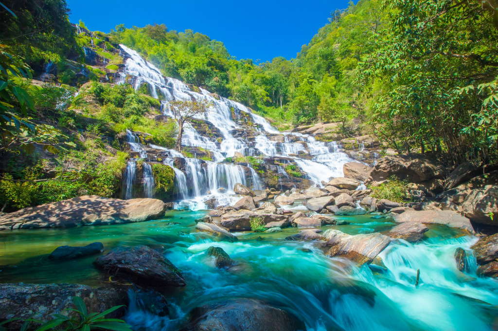 Maeya Waterfalls, Chiang Mai, Thailand jigsaw puzzle in Waterfalls puzzles on TheJigsawPuzzles.com