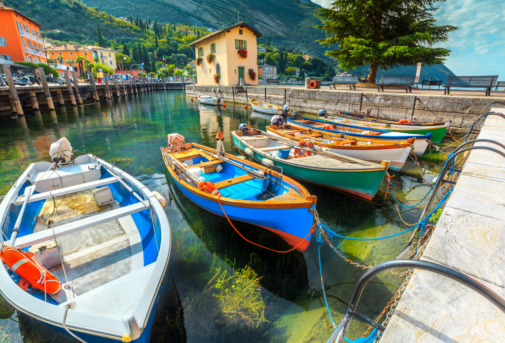 Torbole Resort, Garda Lake, Italy jigsaw puzzle in Magnifiques vues puzzles on TheJigsawPuzzles.com