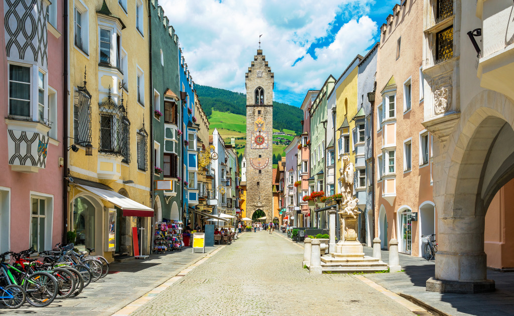 Cidade de Vipiteno, Trentino-Alto Ádige, Itália jigsaw puzzle in Paisagens de Rua puzzles on TheJigsawPuzzles.com