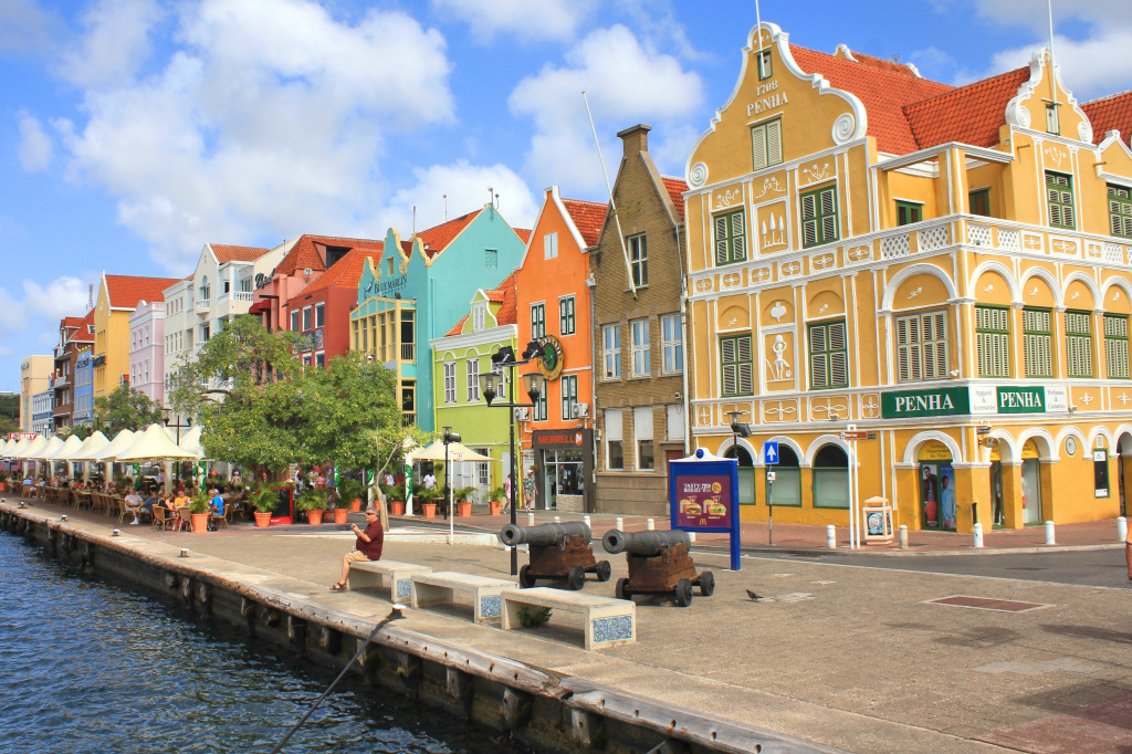 Willemstad, Curacao Island jigsaw puzzle in Street View puzzles on TheJigsawPuzzles.com